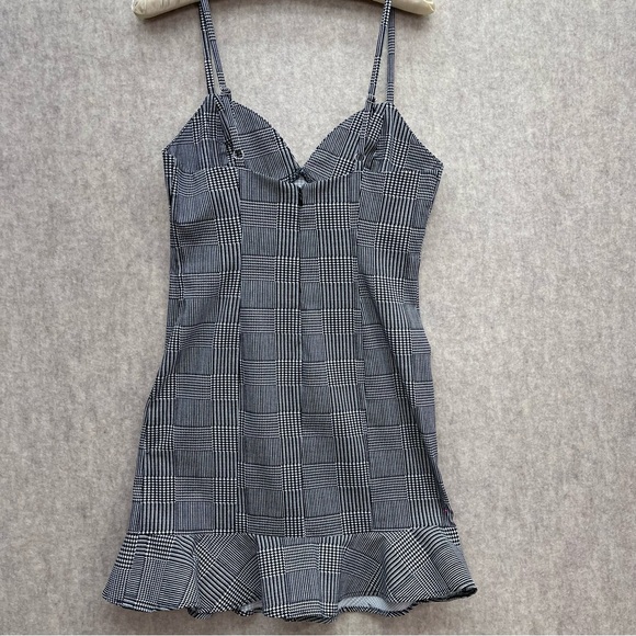 Forever 21 Houndstooth Glen Plaid Print Flared Dress, L Juniors - Picture 3 of 7